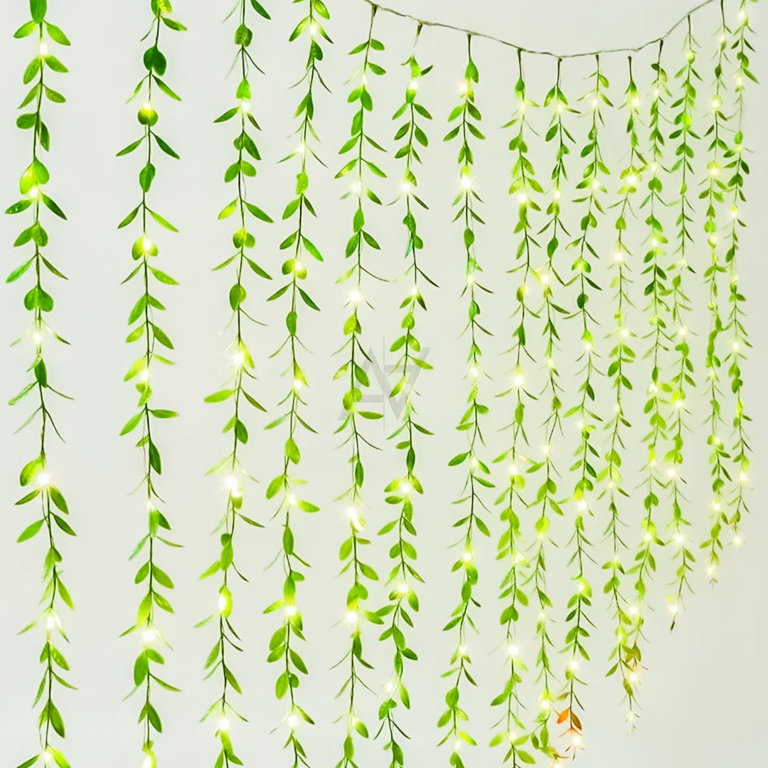 Leaf Vine Fairy Light Curtain – 16 ft.