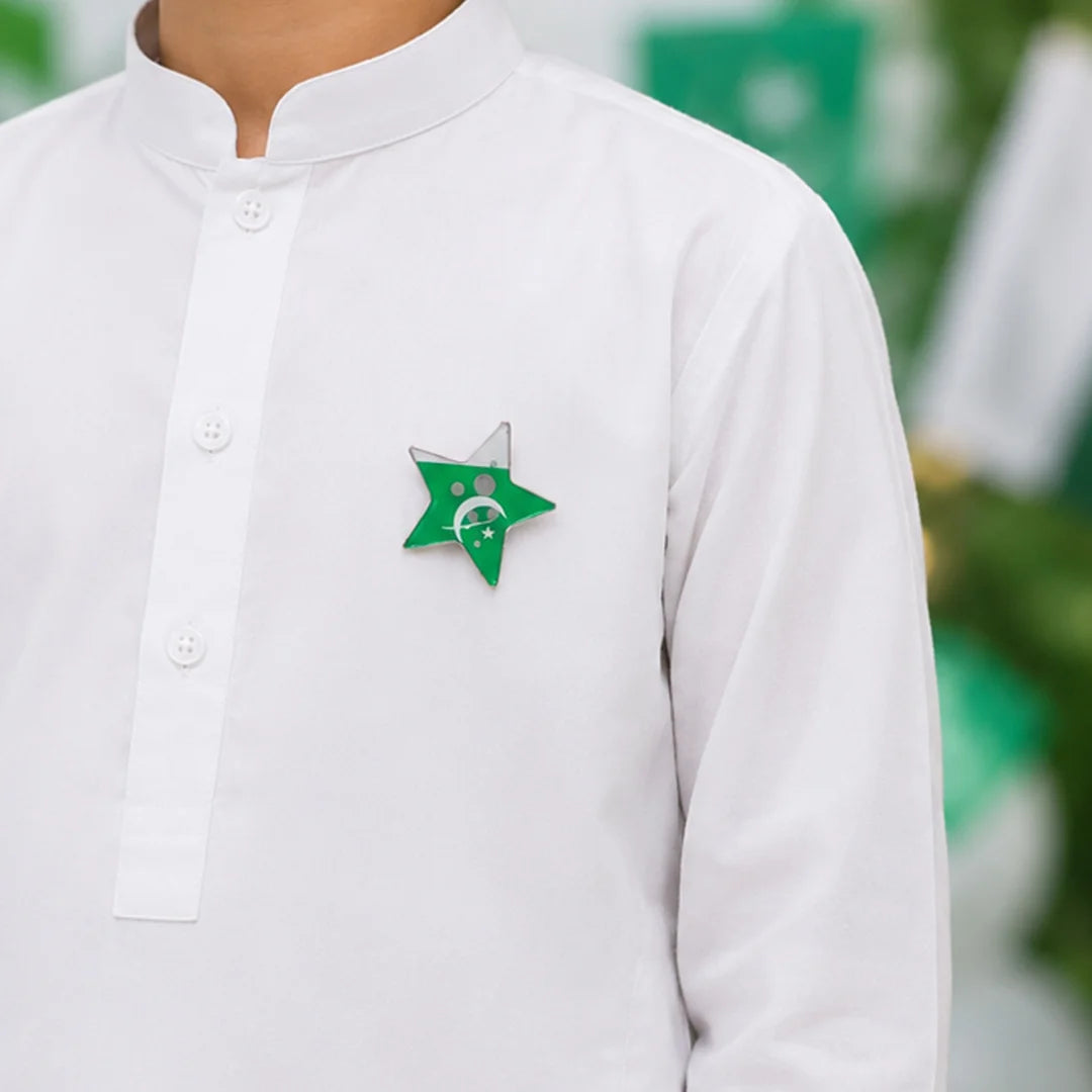 Pack of 12- Star Light Badges