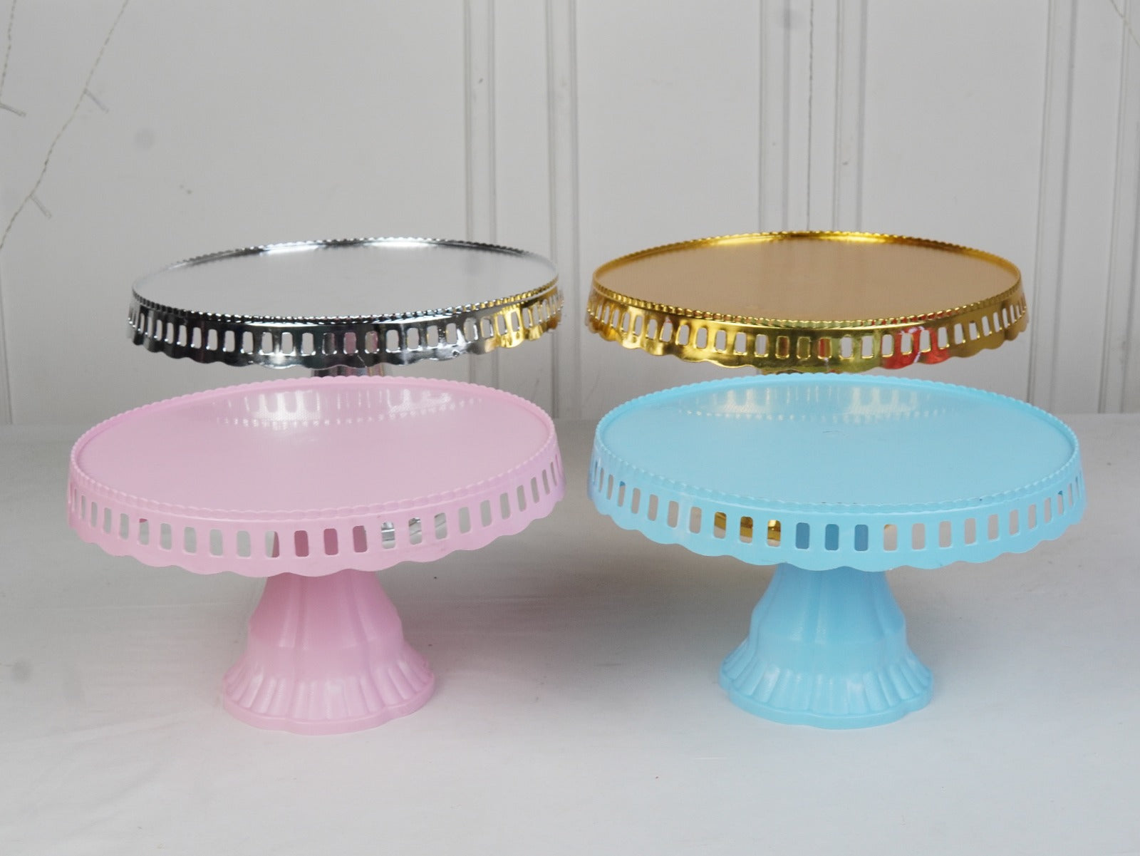 Plastic Cake Stand