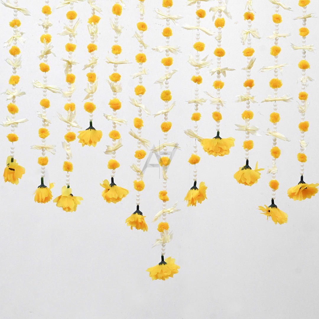 Small Pom Pom Garland 12 Pcs - aliakbardecoration